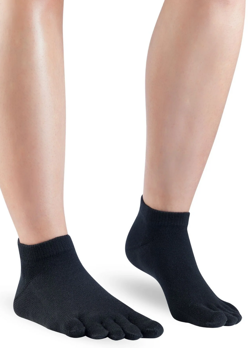 Basic Sneaker Toe Socks