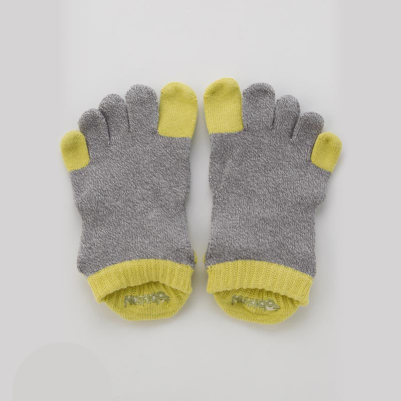 Knitido plus brand Two Colors Footie Grip Toe Socks With Power Pads in Grey and yellow socks, front flat